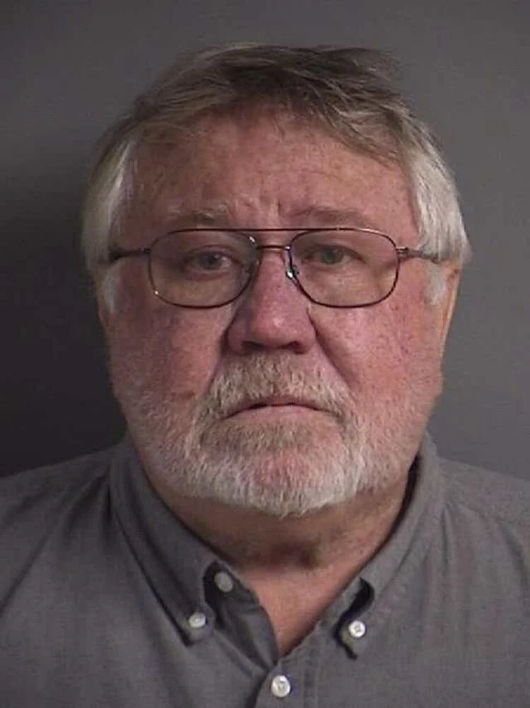 Cops Iowa Man Killed Wife After She Set Up Bank Meeting.