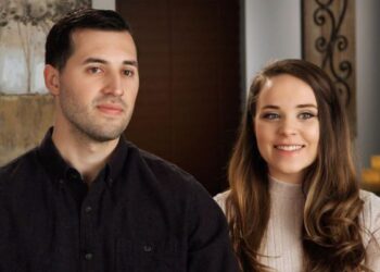 'Counting On' Jinger Duggar Likes Comment Seemingly Shading Family Over Sister Jordyn read more