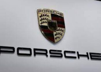 Porsche launches online sales to win younger customers