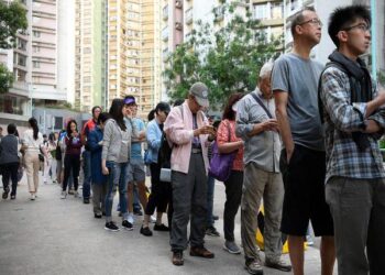 Voting for the body in Hong Kong today, long line at polling stations since morning