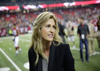 NFL Legend Terry Bradshaw faces backlash after an Awkward Interaction with 'Dancing With the Stars' Erin Andrews on Live TV