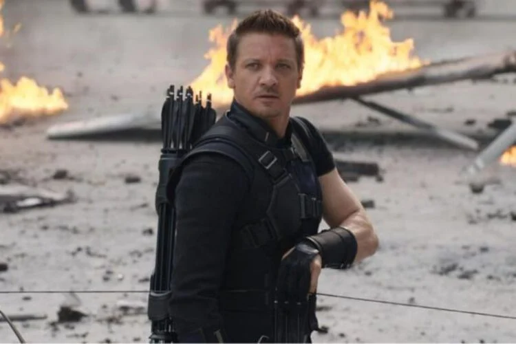 Hawkeye Renner explains Clint and Kate's relationship as wonderfully intimate.