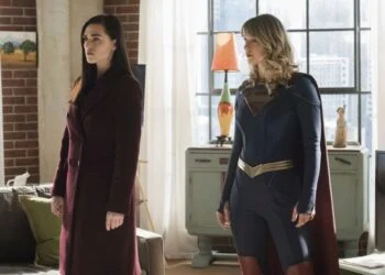 Supergirl's SuperCorp postman expresses their disappointment at the series finale