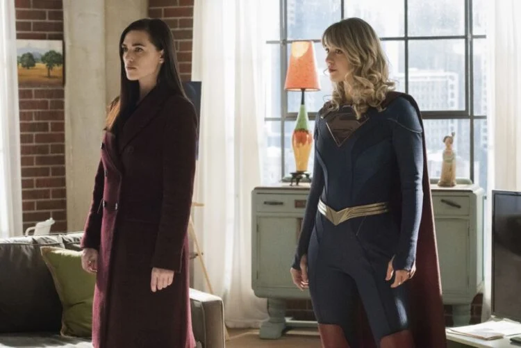 Supergirl's SuperCorp postman expresses their disappointment at the series finale