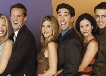 Friends How did Phoebe manage to meet the rest of the group