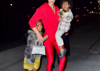 Kim Kardashian showed how to wear red this summer