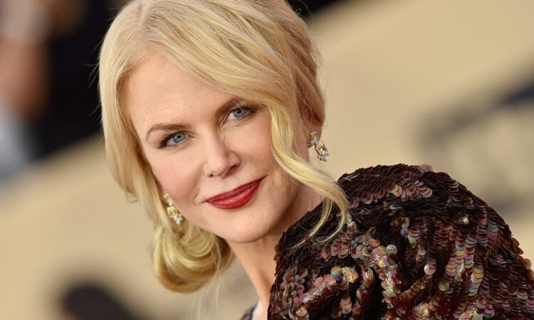 Nicole Kidman chose a school girl style for her vanity show and her feelings about it are as mixed as the fans' feelings