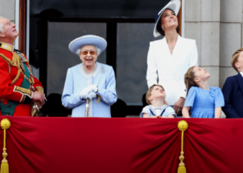 Queen Elizabeth II appeared in public for the second time in four days