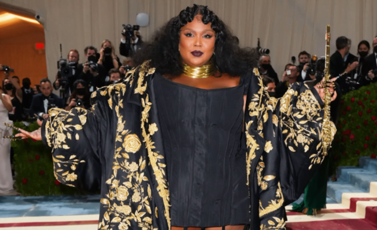 Grammy winner, Lizzo has donated $1 million from the proceeds of her upcoming concert tour to Planned Parenthood and Abortion.